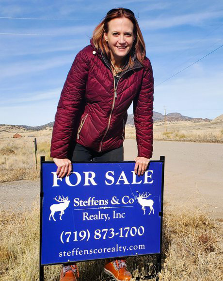 Dee Dee Plucinski - Steffens & Co. Realty